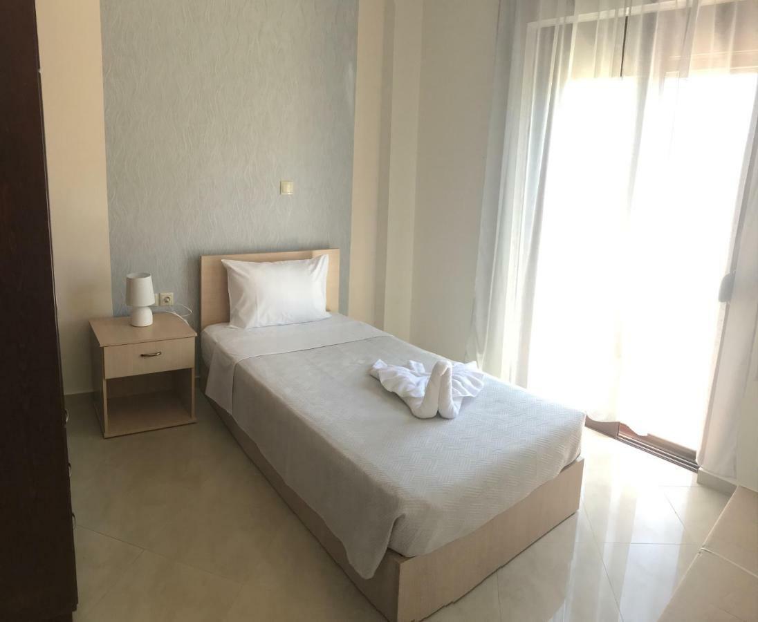 M&M Villa Kathaniá Extérieur photo